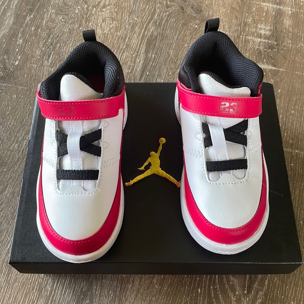 Jordan Max Aura 3 (TD) never worn